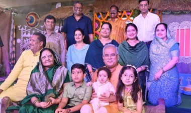 *मुख्यमंत्री आवास में बहुत धूम धाम से मनाया जा रहा है छत्तीसगढ़ का पारंपरिक त्यौहार हरेली देखिए तस्वीरें सीएम हाउस में आयोजित कार्यक्रम*