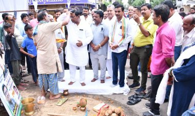 कबीर नगर सोंडोंगरी में लगभग तीन करोड़ के विकास कार्यों का भूमि पूजन हुआ, बड़ी संख्या में आमजन सहित विधायक रहे मौजूद