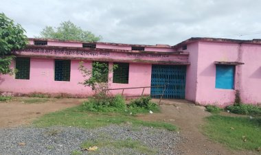 *शिक्षक से ग्रामीणों का विवाद होने से पीछले 12दिनों से स्कूल बंद*,डीईओ ने कहा मामले की जानकारी लेकर कार्यवाही की जाएगी