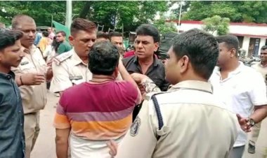 *देखिए विडियो: पूर्व मंत्री अमर अग्रवाल के मिडिया प्रभारी सहित भाजपा नेताओं का कांग्रेस नेताओं से भिड़त*