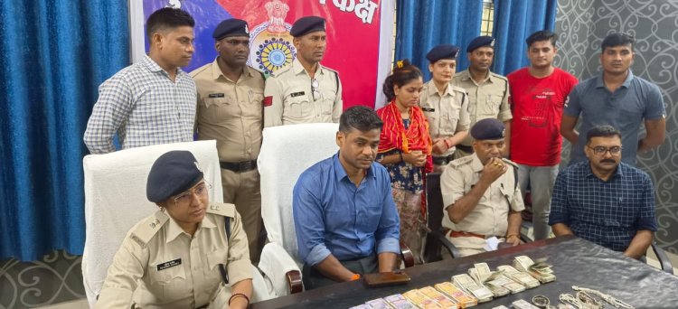 *मुंगेली पुलिस की बड़ी कार्रवाई चोरी के मामले में कार्रवाई कर 4 घंटे के भीतर 29 लाख 44, हजार की मशरूका एवं महिला आरोपी गिरफतार*