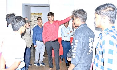 *कलेक्टर ने  किया प्री एवं पोस्ट मैट्रिक बालक छात्रावास का किया निरीक्षण*  *छात्रावास में लाईब्रेरी की सुविधा उपलब्ध कराने के दिए निर्देश*