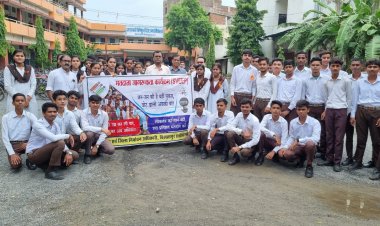 स्कूली छात्रों ने निकाली मतदाता जागरूकता रैली, स्वीप के तहत मतदाता जागरूकता अभियान पर कार्यशाला आयोजित