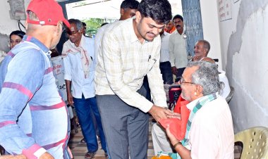 वरिष्ठ नागरिक संघ के लिए सर्व सुविधायुक्त भवन निर्माण के लिए किया गया भूमि पूजन