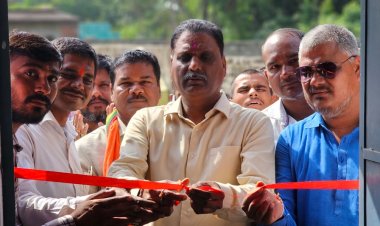 बेलतरा विधायक रजनीश सिंह ने पेंडरवा लछनपुर में सामुदायिक भवन का किया लोकार्पण