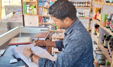 रिकॉर्ड प्रस्तुत न कर पाने पर 5 मेडिकल स्टोर को कारण बताओं नोटिस जारी