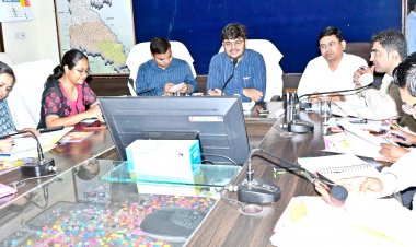 *जनदर्शन और कॉल सेंटर के प्रकरणों का त्वरित निराकरण कर लोगों को राहत पहुंचाएं - कलेक्टर राहुल देव*  *गिरदावरी के कार्य को निर्धारित समय पर पूर्ण करने के दिए निर्देश