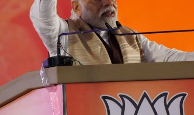 प्रधानमंत्री नरेंद्र मोदी आज रायगढ़ की जनता को किया सम्बोधित, बरसते पानी में उमड़ा जनसैलाब
