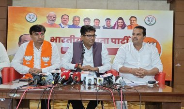 चला चली की बेला में कांग्रेस के नेता अर्श से लेकर फर्श तक पैसा समेटने में लगे हैं,मुख्यमंत्री खुद एटीएम बन सकते हैं तो विधायक भी कुछ पैसे निकाल सकते है - ओपी चौधरी