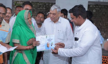 न्यु गोदवारा और भनपुरी में पात्र लोगों को किया गया पट्टा वितरण, बहुउपेक्षित मांग हुई पूरी, ग्रामीण विधायक सत्यनारायण शर्मा एवं पंकज शर्मा के हाथों वितरण