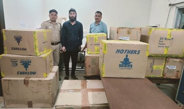 सिविल लाइन पुलिस द्वारा एसीसीयू की टीम ने पकड़ा अवैध रूप से रखें पटाखे का जखीरा