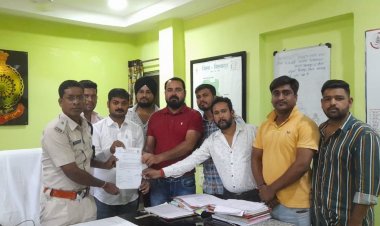 कांग्रेस नेता पर कार्यवाही करने युवा मोर्चा ने सौंपा एसपी को ज्ञापन, बीते दिनों हवाई फायर करते कांग्रेस नेता का विडियो हुआ था वायरल