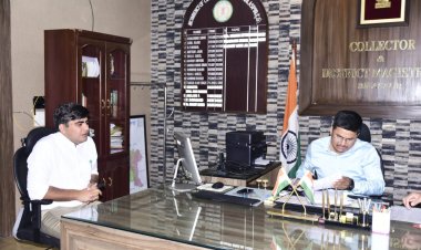 जिले के नए कलेक्टर अवनीश शरण ने लिया चार्ज, जल्द ही अधिकारियो की लेंगे बैठक चुनावी तैयारियों को लेकर देंगे दिशा निर्देश