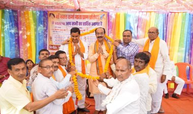 भाजपा प्रदेश अध्यक्ष एवं लोरमी विधानसभा प्रत्याशी अरूण साव ने मां महामाया के दर्शन कर किया चुनावी दौरे का शुभारंभ,जेसीसी के 500लोग बीजेपी में हुए शामिल