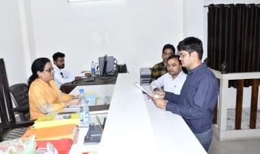 *कलेक्टर ने किया नामांकन के पूर्व माकड्रिल, प्रक्रियाओं की ली जानकारी*