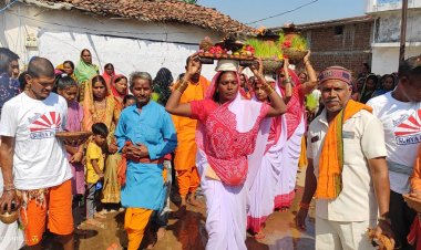 महामाया मंदिर से जेवारा कलश किया गया विसर्जन