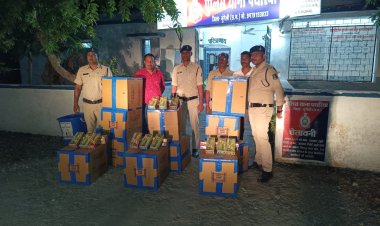 ऑटो में किया जा रहा था अवैध पटाखों का परिवहन, पुलिस ने पकड़ा