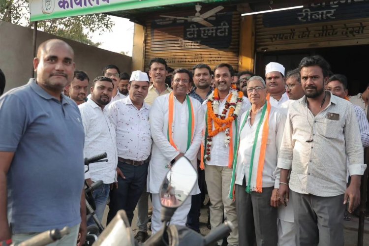 रायपुर ग्रामीण विधानसभा के मोवा क्षेत्र के निर्मल साहू ने कांग्रेस पार्टी में प्रवेश किया