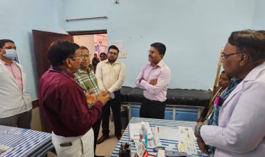 कलेक्टर ने जिला अस्पताल का किया औचक निरीक्षण