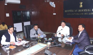 कलेक्टर ने ली समय सीमा की बैठक, धान खरीदी को लेकर दिए आवश्यक दिशा निर्देश, 3दिसंबर को होने वाले मतगणना की तैयारी को लेकर भी की समीक्षा