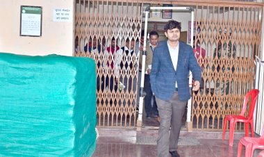 *कलेक्टर ने मतगणना स्थल में तैयारियों का लिया जायजा