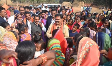 डिप्टी सीएम विजय शर्मा पहुंचे कवर्धा,कहा कांग्रेस राज के दौरान कवर्धा में जो अशांति फैली हुई थी उसे दूर कर अब हमे मिलकर कवर्धा सहित पूरे प्रदेश का विकास करना है