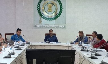 जिला पंचायत सीईओ ने जिला स्तरीय परामर्शदात्री समिति एवं जिला स्तरीय समीक्षा बैठक ली