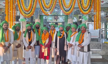 महीना उर्स संपन्न,साल के पहले दिन हजारों जायरीनो ने दी हाज़िरी