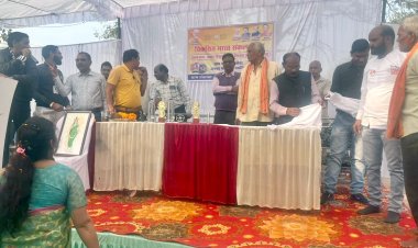 *‘‘विकसित भारत संकल्प यात्रा’’: ग्राम पंडरभट्ठा, किरना, डिंडौरी, नवरंगपुर, गोइन्द्री और लौदा में आयोजित*  *2047 तक विकसित भारत बनाने ली गई शपथ*