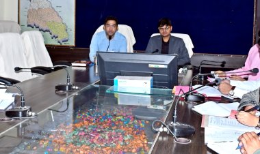 *खुड़िया में 10 जनवरी को मेगा शिविर हेतु कलेक्टर ने सौंपी अधिकारियों को जिम्मेदारी