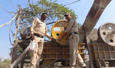 अवैध क्रशर व खदानों में लागातार दूसरे दिन खनिज विभाग की ताबड़तोड़ कार्रवाई,8 क्रशर शील,4 कोल डिपो को थमाया नोटिस,सेंट्रल फ्लाइंग स्क्वाड वह जिला स्तरीय टीम द्वारा 34 वाहनों पर भी कार्रवाई