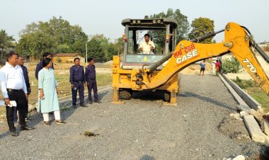 अवैध प्लाटिंग पर चला प्रशासन का बुलडोजर, धराशायी किए गए एक दर्जन से ज्यादा अवैध निर्माण, राजस्व अधिकारी बोले आगे भी जारी रहेगी करवाई