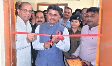 कलेक्टर अवनीश शरण ने किया प्रेस क्लब ट्रस्ट भवन में लाइब्रेरी का उद्घाटन, संपादकों व ट्रस्ट के अध्यक्ष ने पत्रकारों का किया मार्गदर्शन