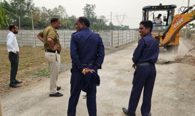 अवैध प्लाटिंग:लगातार दूसरे दिन अवैध प्लाटिंग पर कार्रवाई जारी,छतौना,संबलपुरी व पेंडारी में आधा दर्जन अवैध निर्माण तोड़े गए,आगे भी जारी रहेगी करवाई