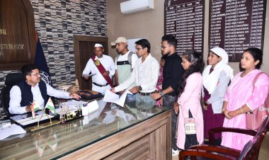 कलेक्टर ने जनदर्शन में सुनी आम जनता की समस्याएं