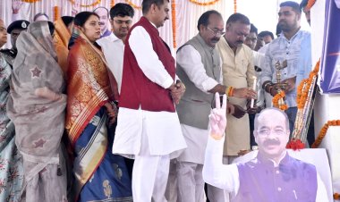 *विकसित भारत विकसित छत्तीसगढ़: जिले के मुंगेली एवं लोरमी विधानसभा में आयोजित हुआ कार्यक्रम उप मुख्यमंत्री अरुण साव विधायक पुन्नुलाल मोहले हुए शामिल