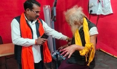 बीजेपी सरकार में साधु संत भी सुरक्षित नहीं, महंत पर धारदार हथियार से हमला