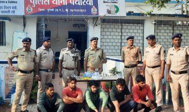 बड़ी ख़बर: 24 पेटी देशी शराब के साथ पांच आरोपी गिरफ्तार, होली त्योहार से पहले पुलीस की बढ़ी  बड़ी कार्रवाई