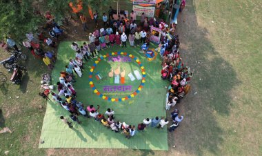 *चंदखुरी में मानव श्रृंखला बनाकर मतदाताओं को किया गया प्रोत्साहित