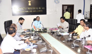 कलेक्टर अवनीश शरण ने नोडल अधिकारियों की बैठक लेकर की चुनाव के तैयारियों की समीक्षा, सात मई को सुबह 7बजे से शाम 6बजे तक मतदान