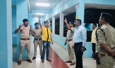 पुलिस प्रेक्षक ने किया कोनी स्थित स्ट्रांग रूम का निरीक्षण, मुस्तैदी से काम करने दिए निर्देश