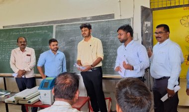 *कलेक्टर ने सभी दलों को प्रक्रिया का पालन करते हुए अपने बूथों पर शतप्रतिशत मतदान कराने किया प्रोत्साहित