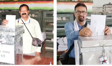 पत्रकारों ने किया मतदान, मिडिया कर्मियों को मिली डाक मतदान की सुविधा, पत्रकारों ने जताया निर्वाचन आयोग का आभार