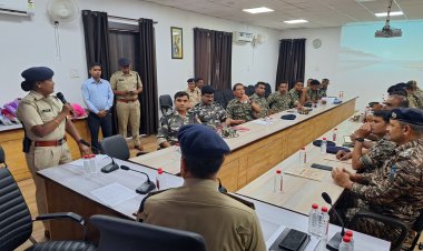 लोकसभा चुनाव: पैरामिलेट्री फोर्स पहुंची जिले में (CAPF) लोकसभा चुनाव में पुलिस और पैरामिलिट्री फोर्स की रहेगी बड़ी भूमिका। जिले में पुरी छावनी के बिच होगा लोकसभा का चुनाव। देखिए mornews