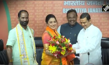 एक्ट्रेस रूपाली गांगुली "अनुपमा"Bjp में शामिल, दिल्ली स्थित पार्टी कार्यालय में ली सदस्यता