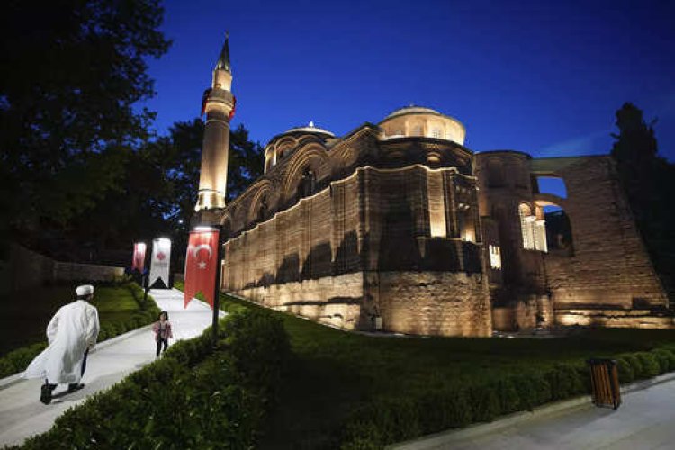 तुर्की में एक और चर्च बनी मस्जिद, 'खलीफा' एर्दोगन ने किया उद्घाटन, भड़का ईसाई देश ग्रीस