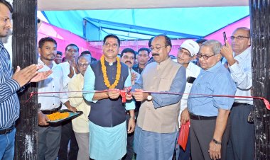 केंद्रीय राज्य मंत्री और उप मुख्यमंत्री ने रामगढ़ में नवनिर्मित सियान सदन भवन का किया लोकार्पण, दी बधाई