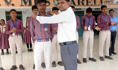 *डीएवी जरेली के विद्यार्थियों ने हैंडबॉल में सिल्वर मेडल प्राप्त किया*