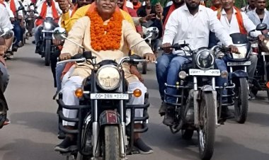 हर घर तिरंगा अभियान के तहत सरगांव से लेकर पथरिया तक निकला तिरंगा यात्रा बाईक रैली विधायक धरमलाल कौशिक हुए शामिल