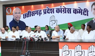 कांग्रेस नेताओं की कांफ्रेंस: दुर्ग एसपी पर कांग्रेस का बड़ा आरोप, पूर्व मुख्यमंत्री भूपेश बघेल ने कहा भिलाई डीपीएस स्कूल मामले में एसपी की भूमिका की जांच की जाय